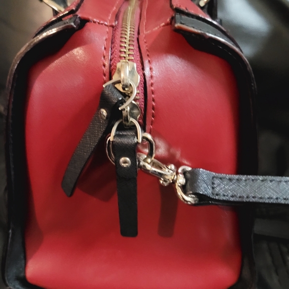 Kate spade Bag.. cherry and black color . In like new condition. NO Call outs - Picture 4 of 14